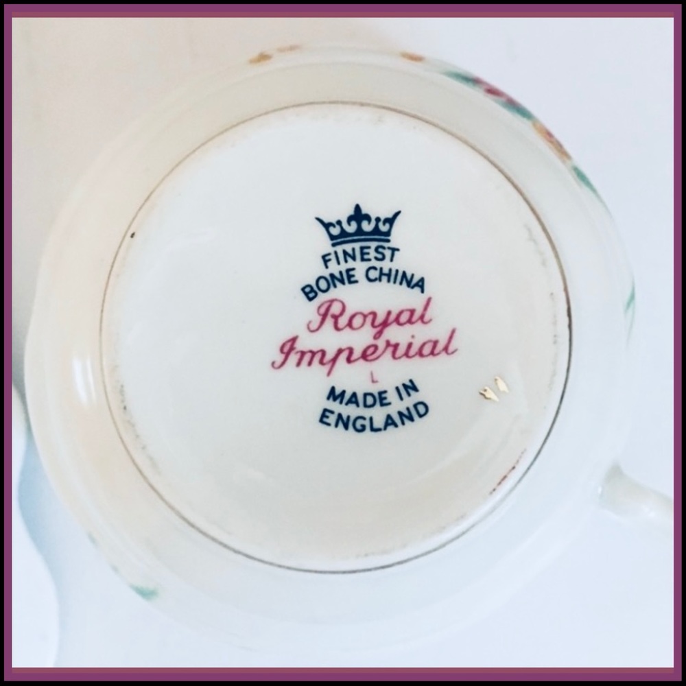 SOLD VINTAGE ROYAL IMPERIAL BONE CHINA TEA CUP & SAUCER - Picture 5 of 6